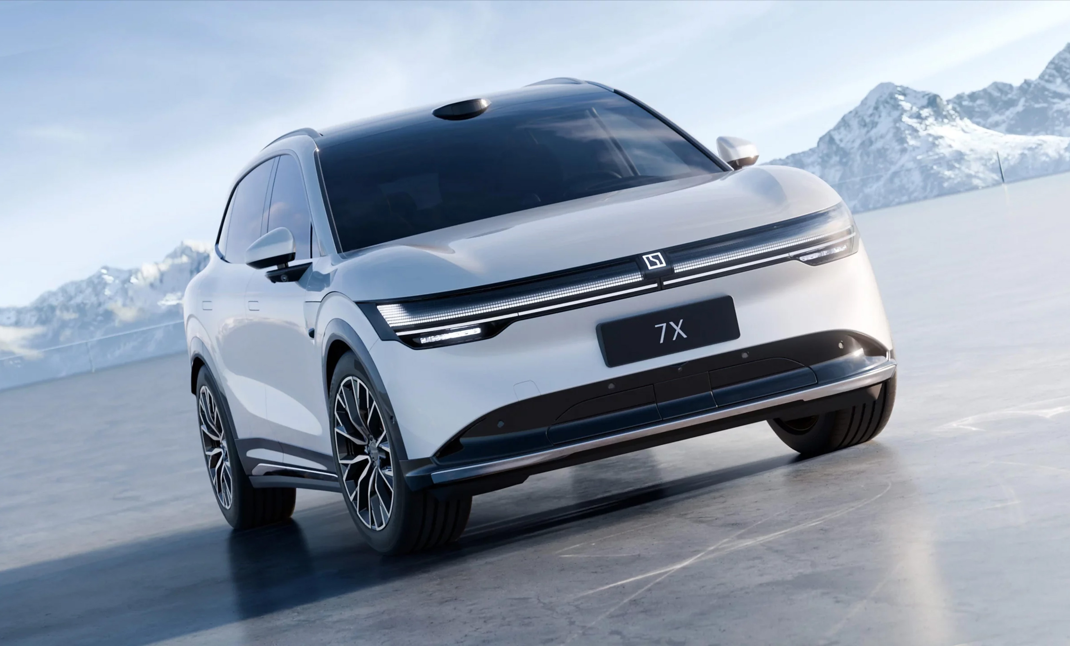 Zeekr представила свой первый «семейный кроссовер» — электрический 7X